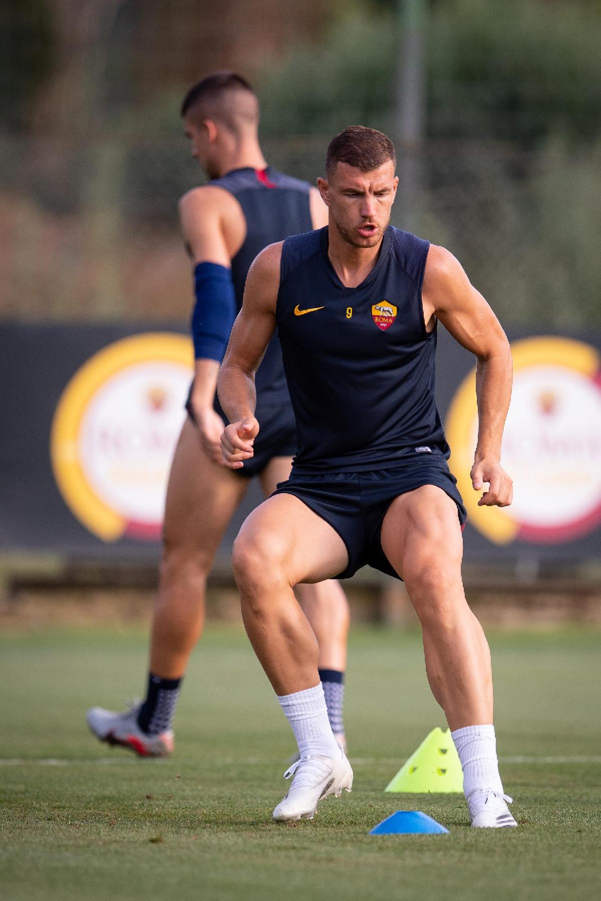 Dzeko in allenamento, di LaPresse