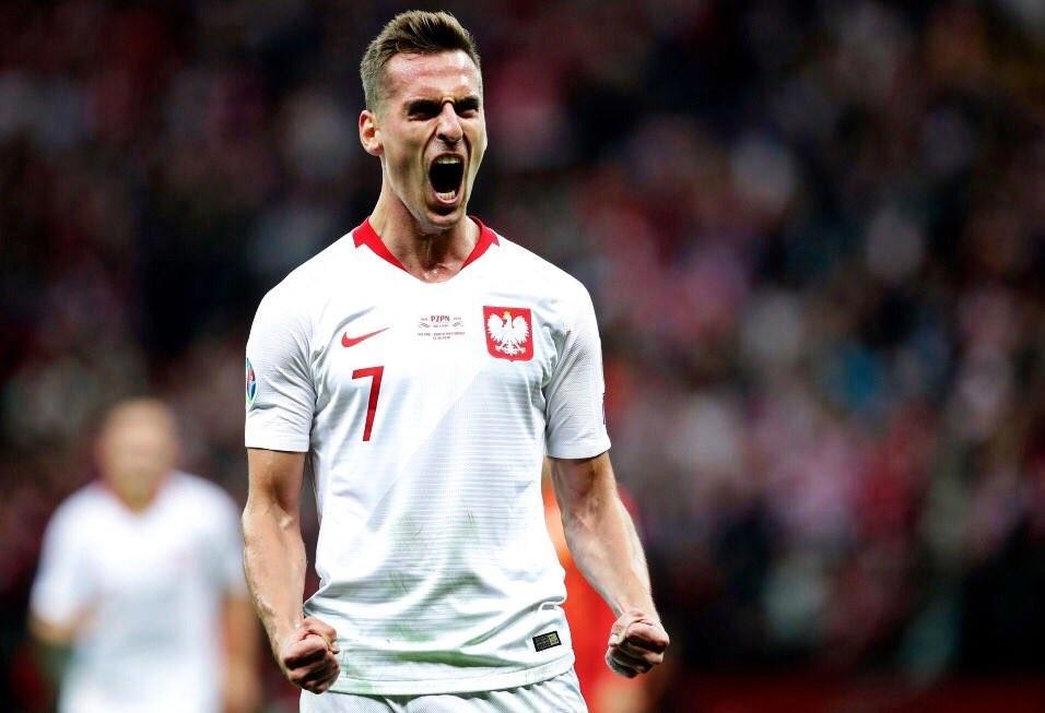 Arkadiusz Milik con la maglia della Polonia