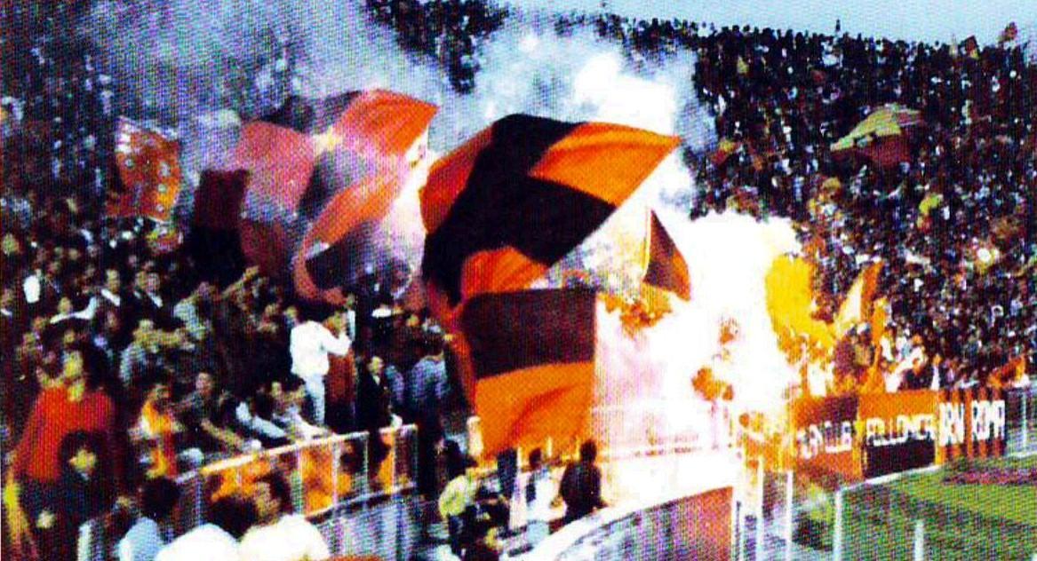 Otto giorni dopo la finale di Coppa dei Campioni i tifosi della Roma riempirono l’Olimpico per il quarto di Coppa Italia con il Milan. La Roma vincerà poi la Coppa, in finale col Verona