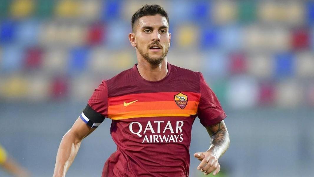 Lorenzo Pellegrini con la fascia di capitano, di LaPresse