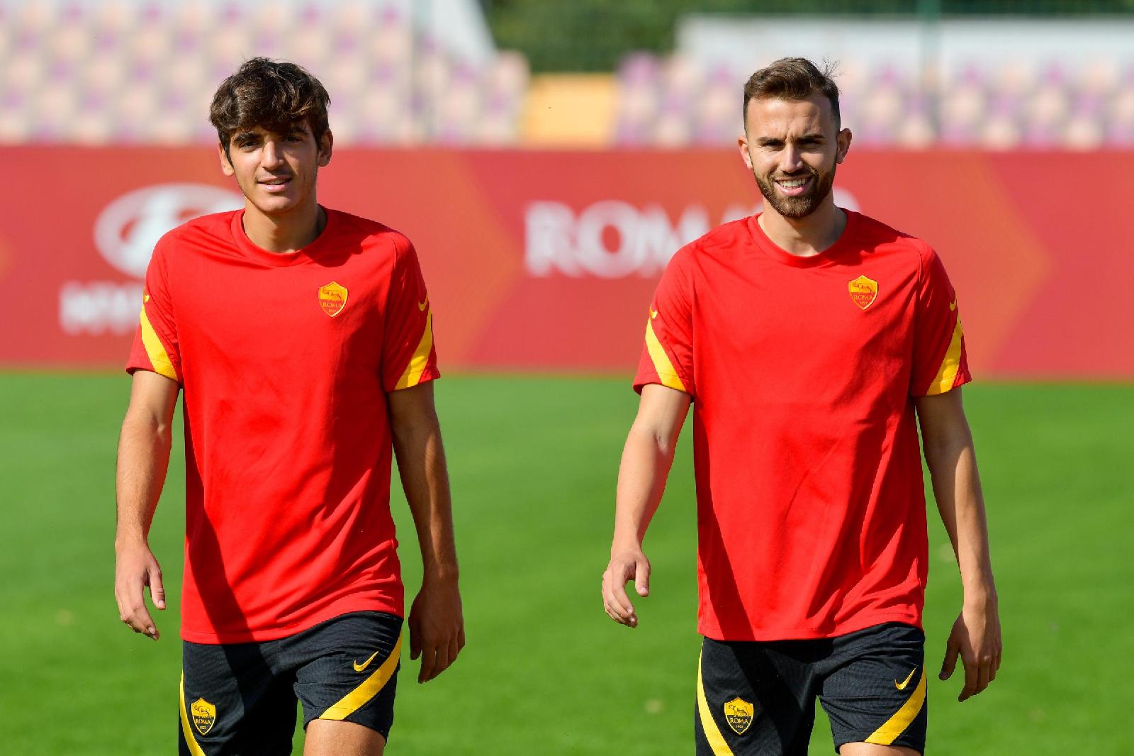 Borja Mayoral insieme a Villar a Trigoria, di LaPresse