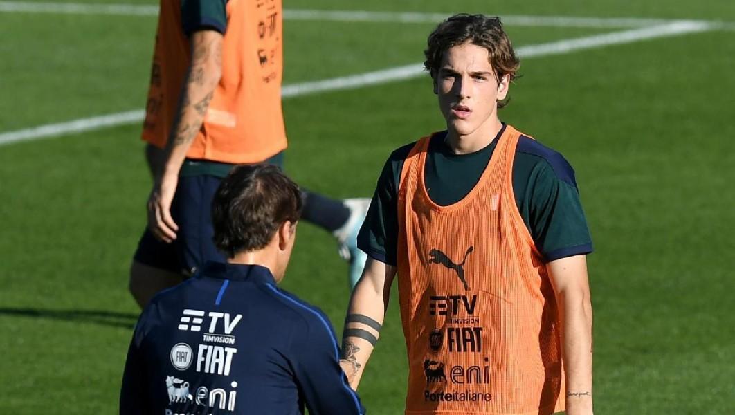 Roberto Mancini e Nicolò Zaniolo durante un allenamento dell'Italia, di LaPresse