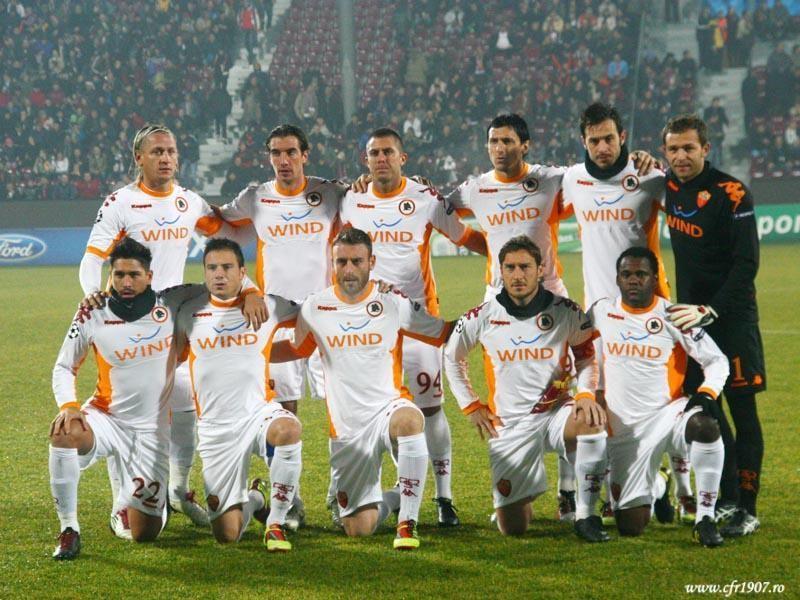 La formazione della Roma scesa in campo l'8 dicembre 2010