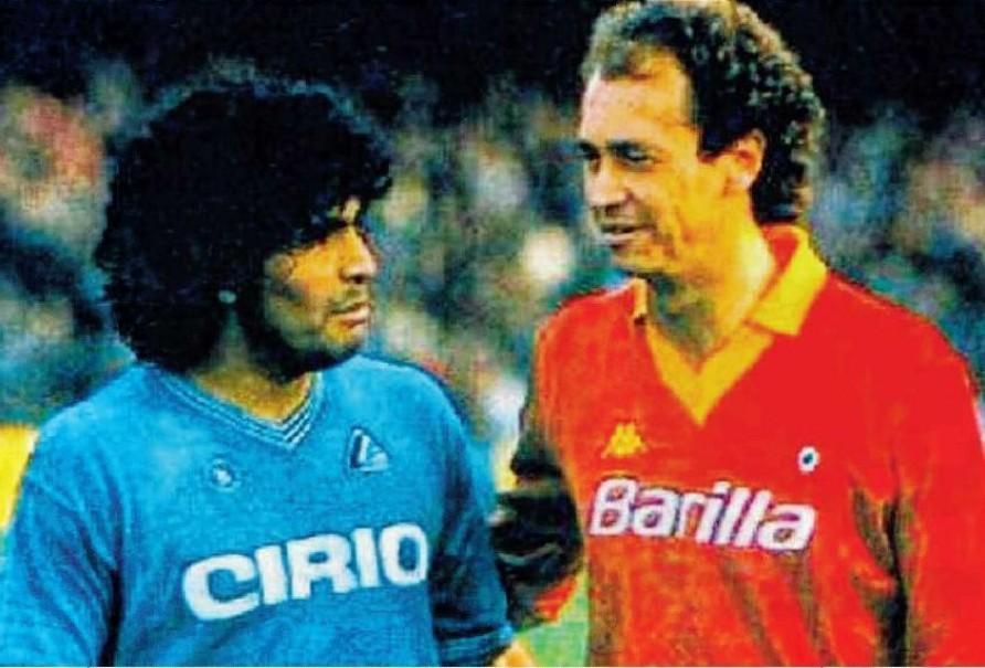 Diego Armando Maradona e Paulo Roberto Falcao 