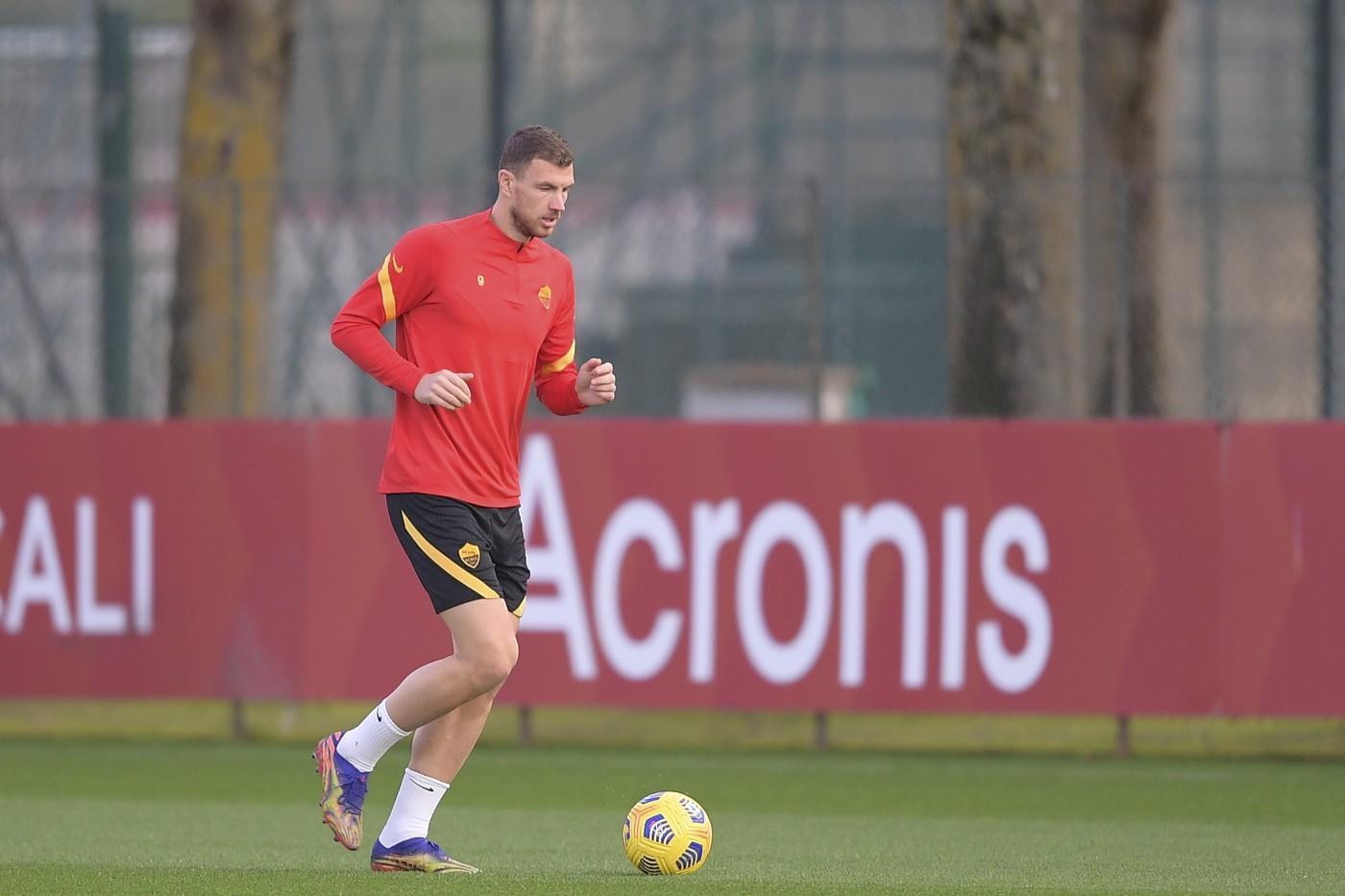 Edin Dzeko a Trigoria, di LaPresse