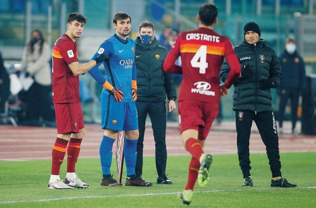 L’ingresso in campo di Daniel Fuzato in Coppa Italia, contro lo Spezia: oggi il portiere brasiliano giocherà da fuoriquota in Primavera, di Mancini