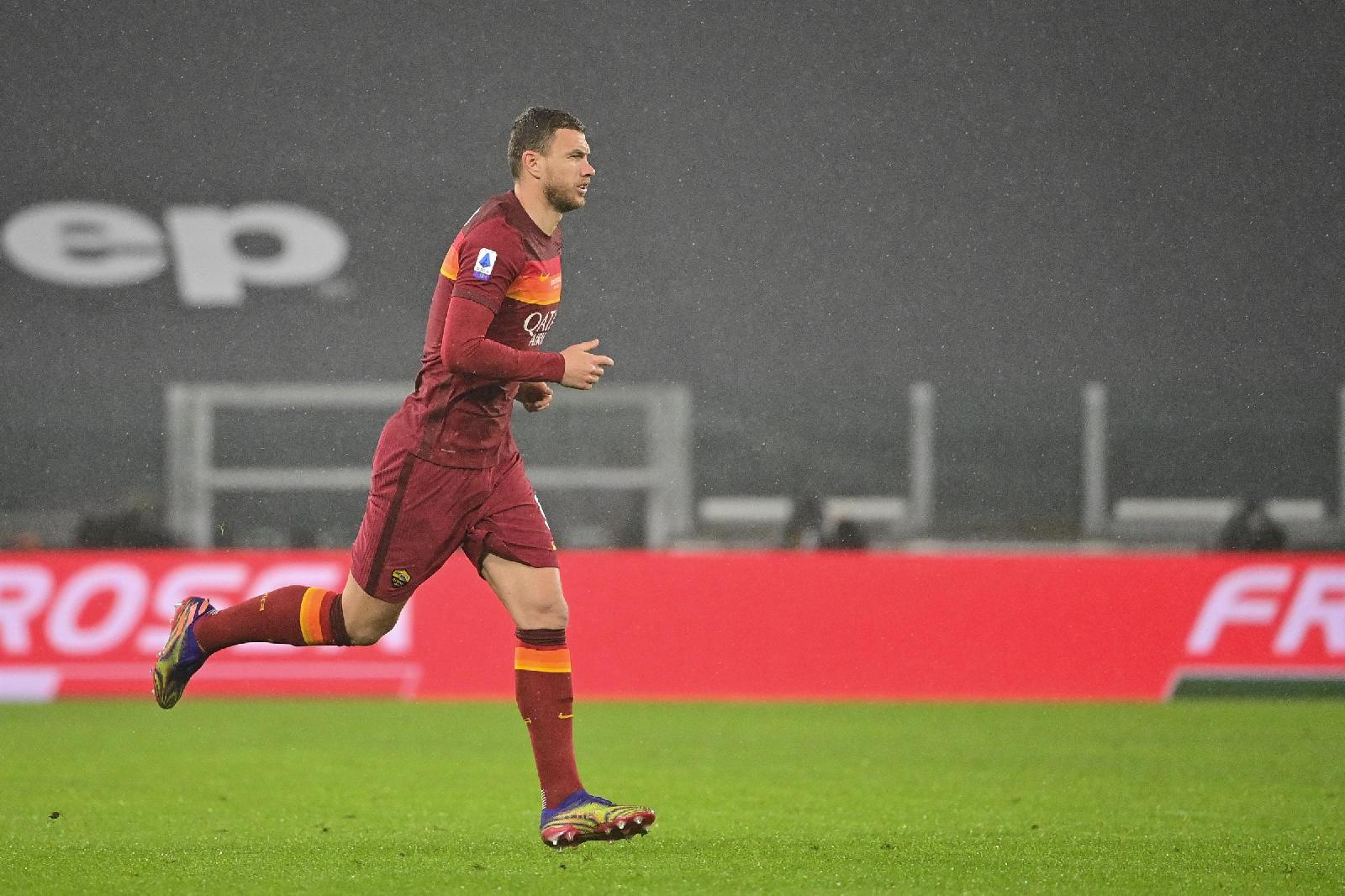 Edin Dzeko in Juventus-Roma 2-0, di LaPresse