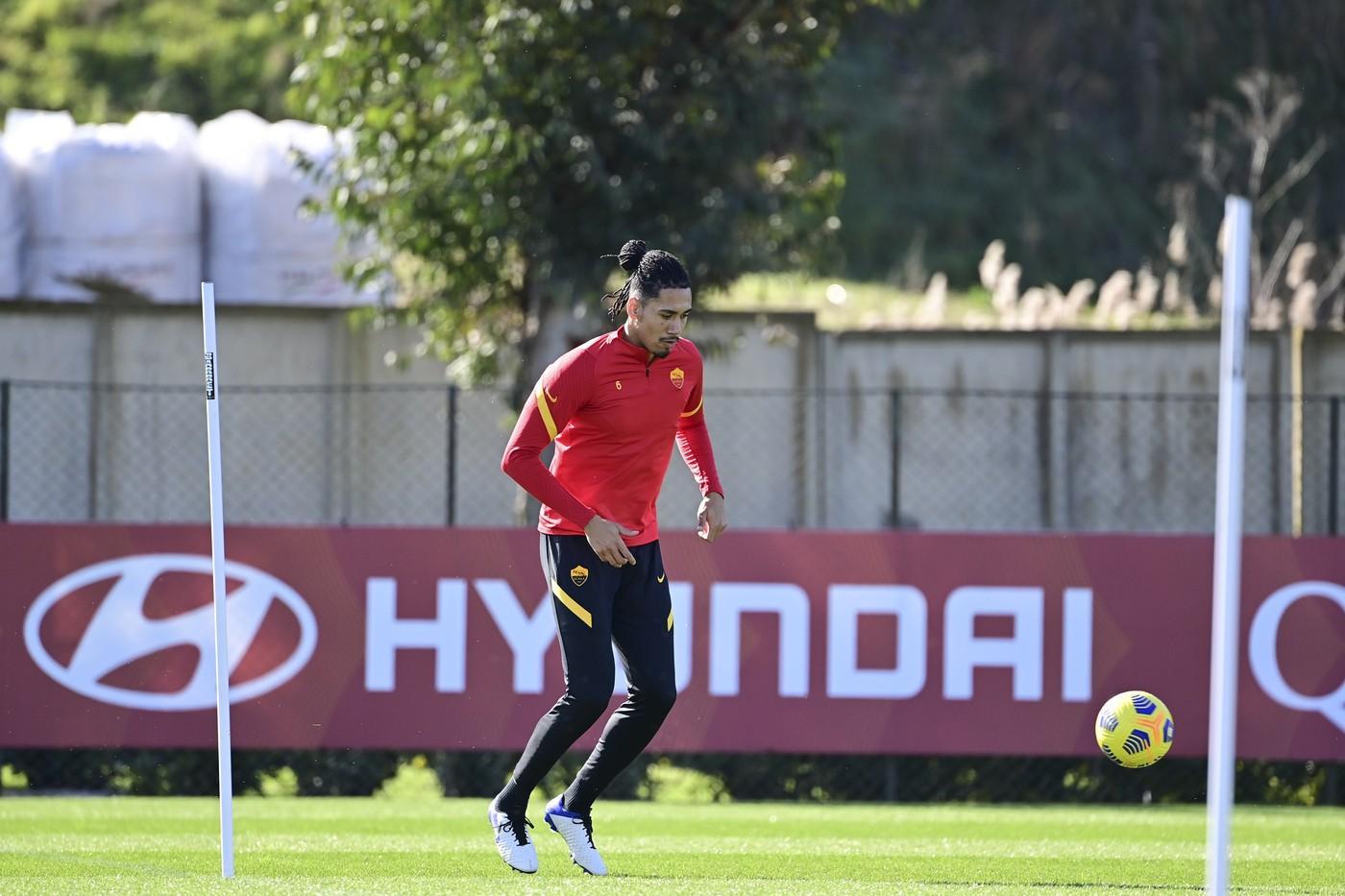 Chris Smalling in allenamento a Trigoria, di LaPresse