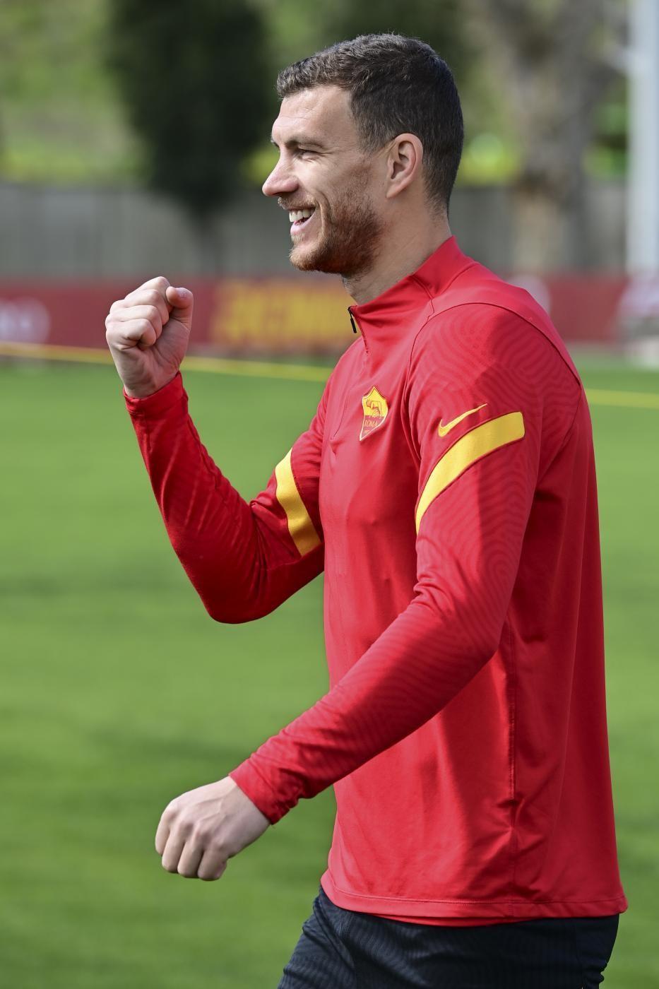 Il sorriso di Edin Dzeko, di LaPresse