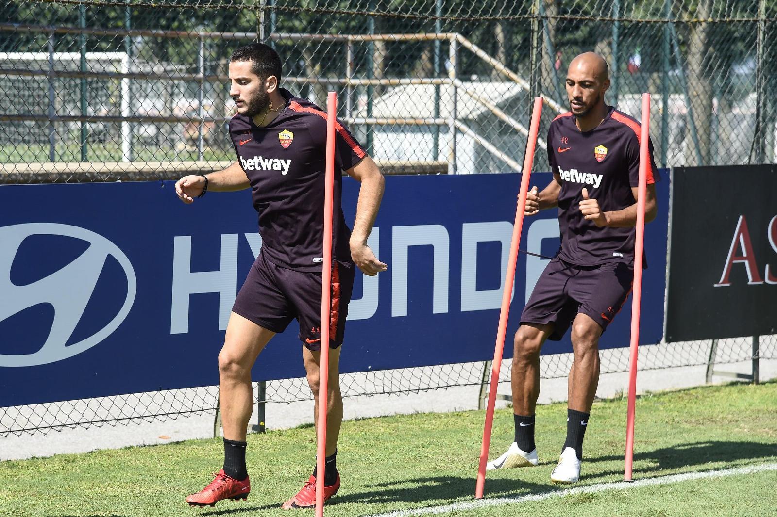 Manolas e Nzonzi, di LaPresse