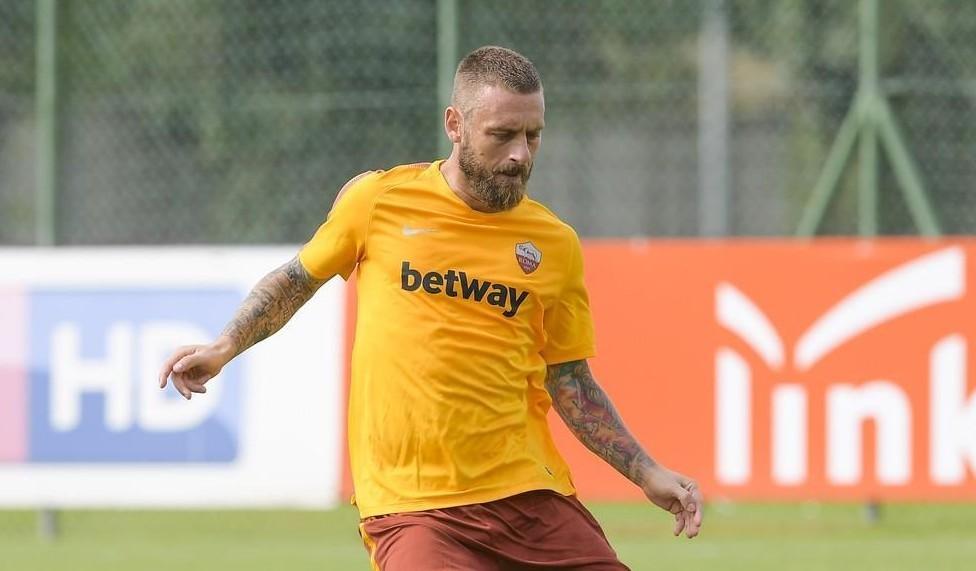 De Rossi in allenamento oggi a Trigoria, di LaPresse