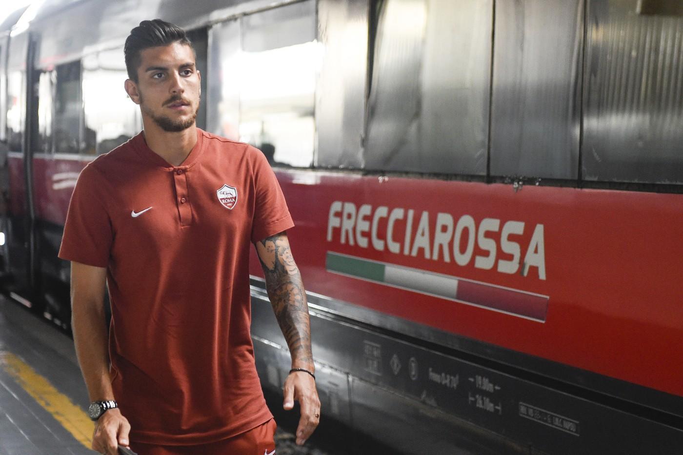 Lorenzo Pellegrini si dirige verso il vagone, di LaPresse