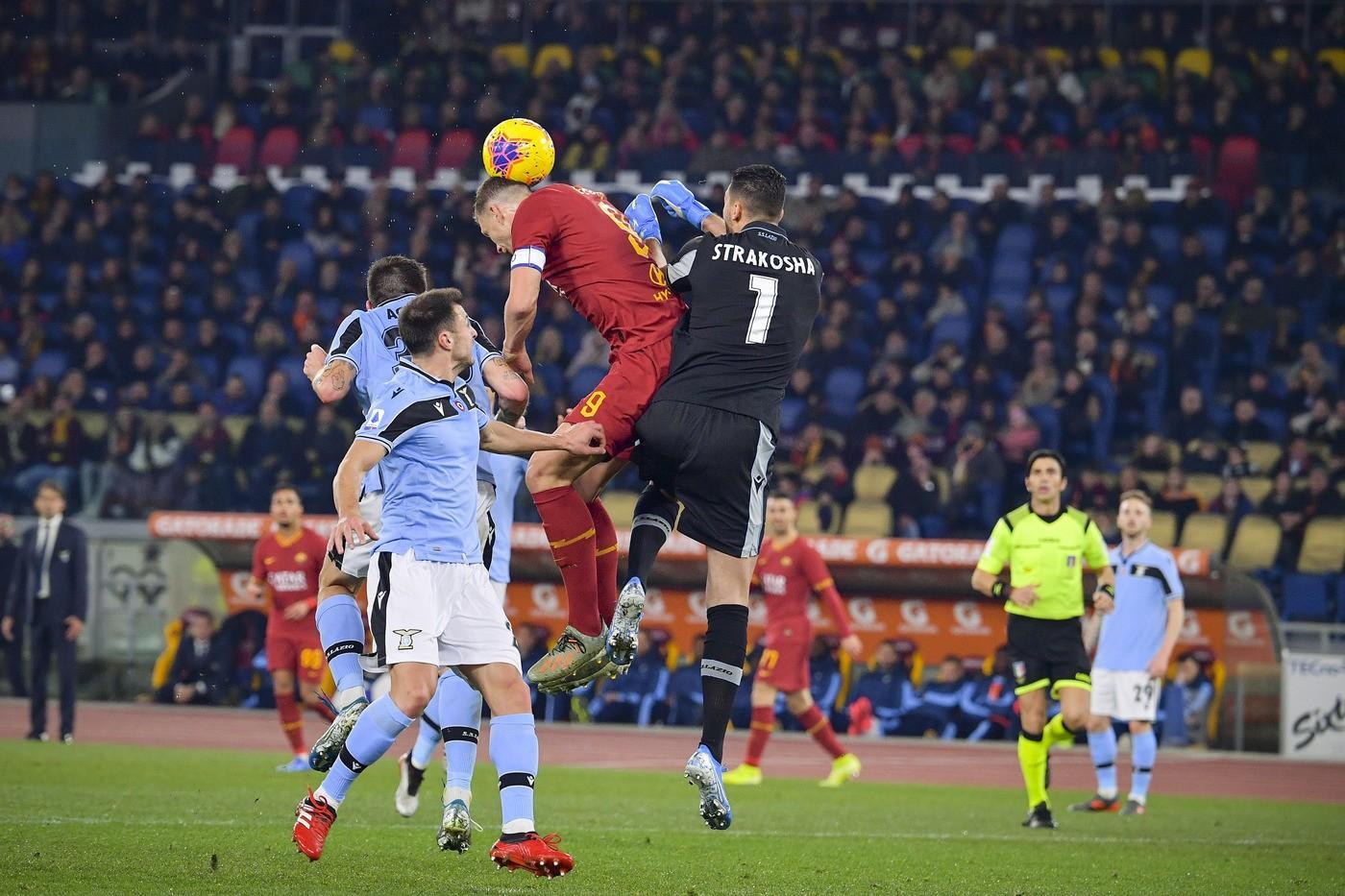 Questo è l’ultimo gol segnato alla Lazio nel derby: è di Dzeko, 26 gennaio 2020. La partita finirà 1-1, di LaPresse