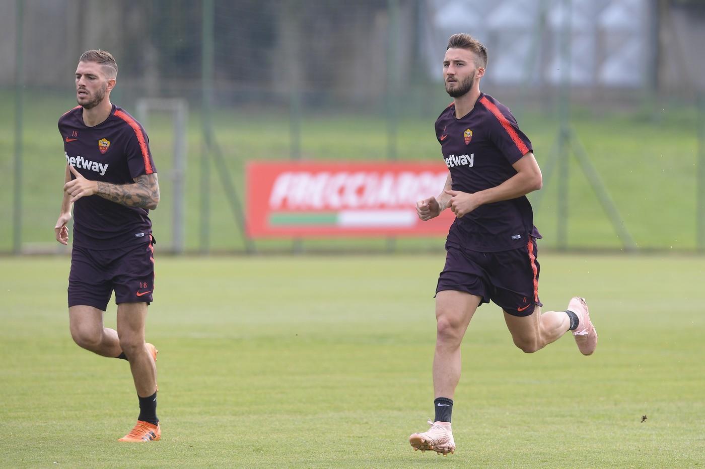 Davide Santon e Bryan Cristante, di LaPresse