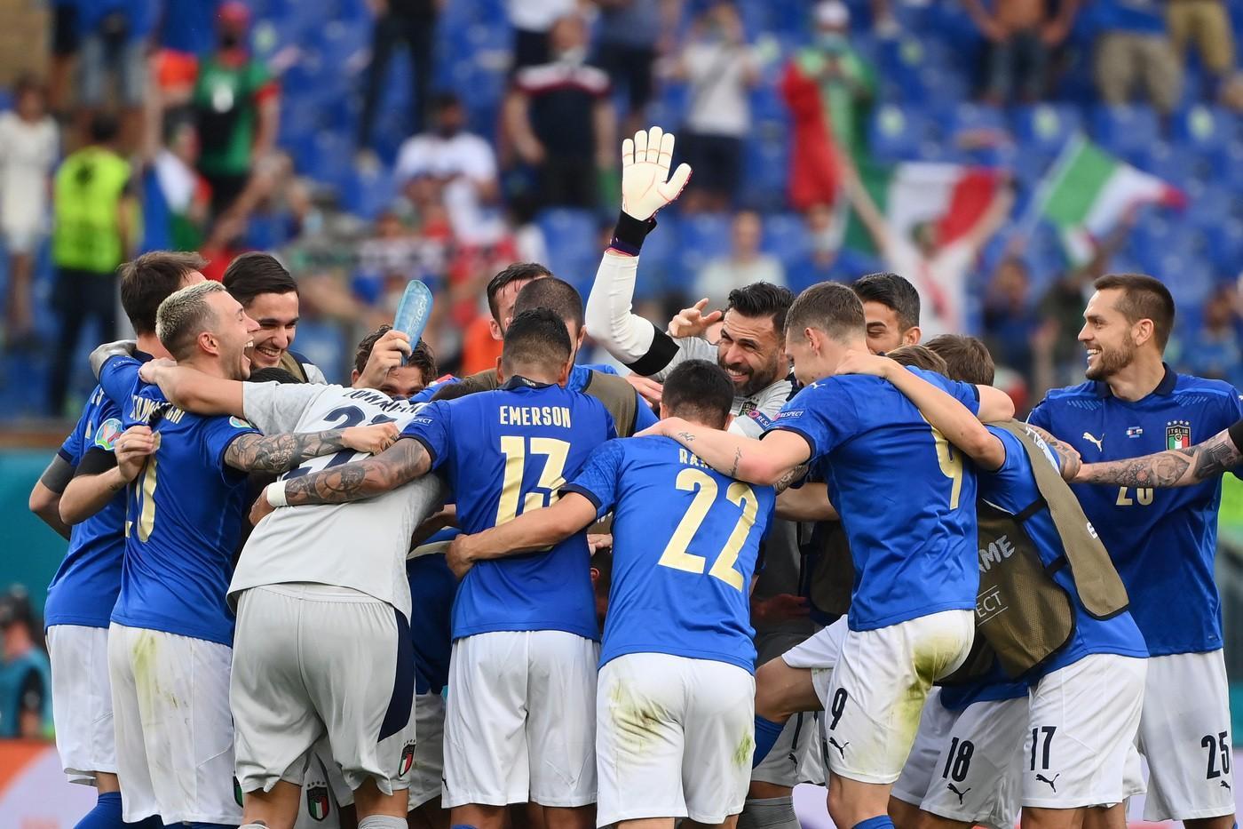 L’esultanza collettiva degli Azzurri, di LaPresse