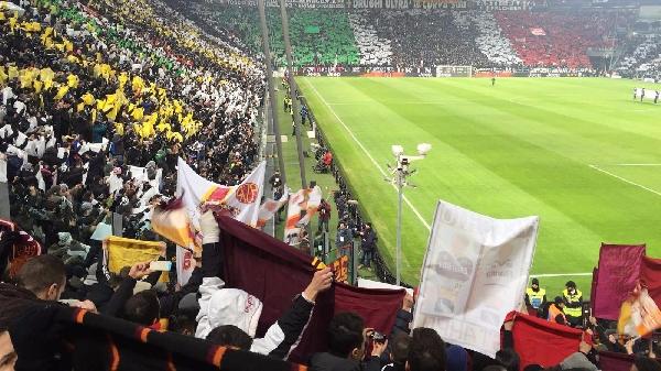 Babbo Natale Juventus.A Torino Il 23 Dicembre Con Babbo Natale E Ai Tifosi In Trasferta Chi Ci Pensa