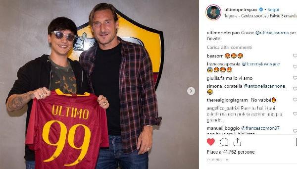 maglia ultimo cantante