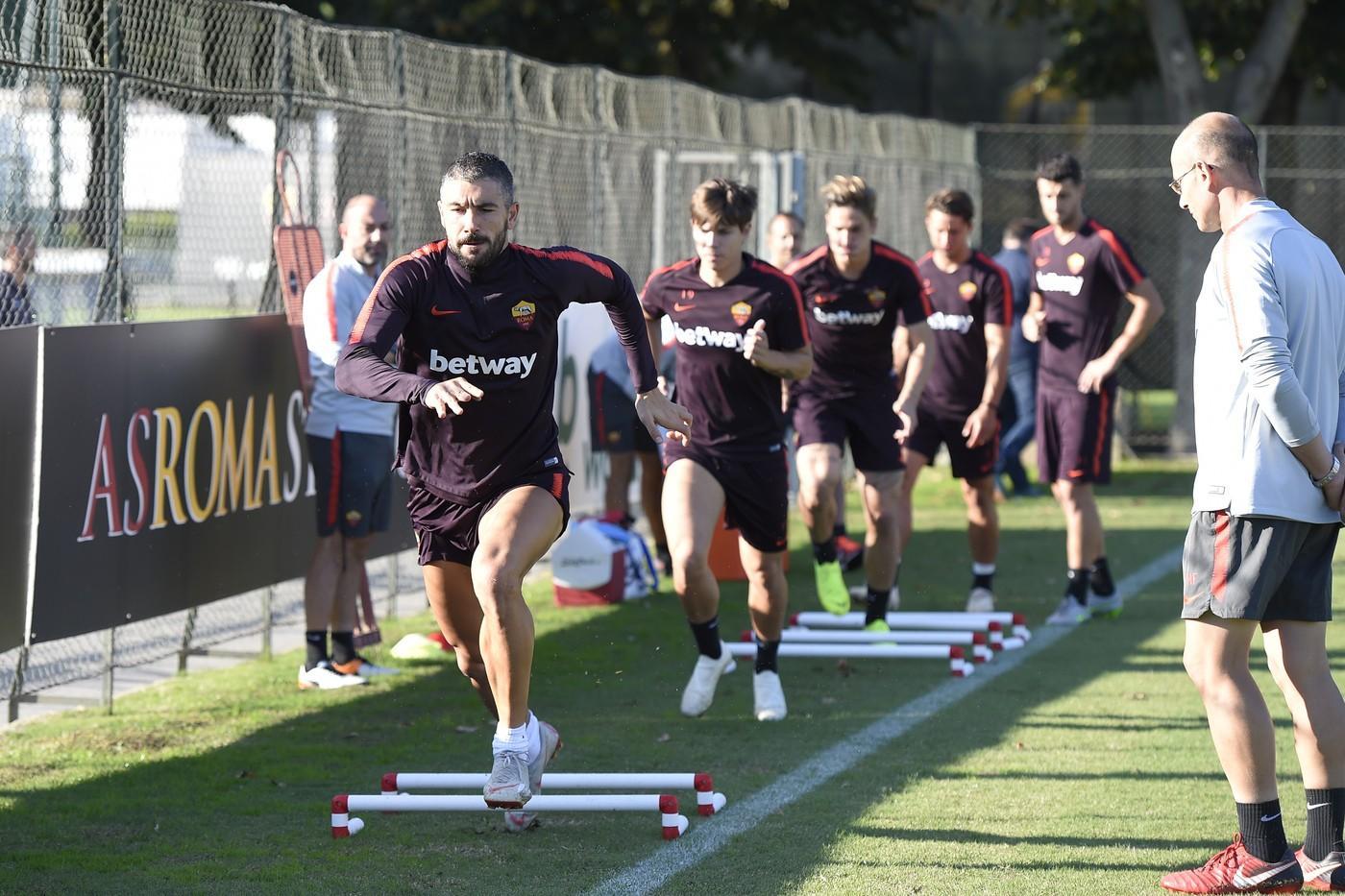 Trigoria: squadra in campo per preparare la sfida contro la Sampdoria©LaPresse