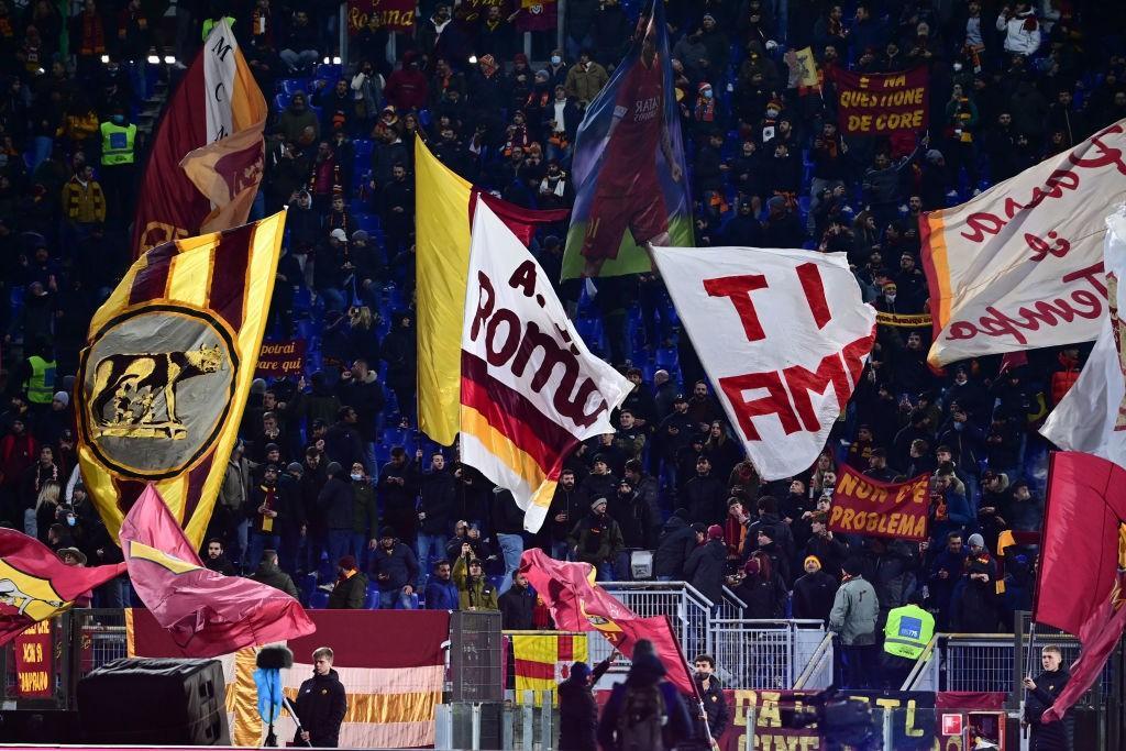 La Curva Sud contro lo Spezia (Photo by Fabio Rossi/AS Roma via Getty Images) 