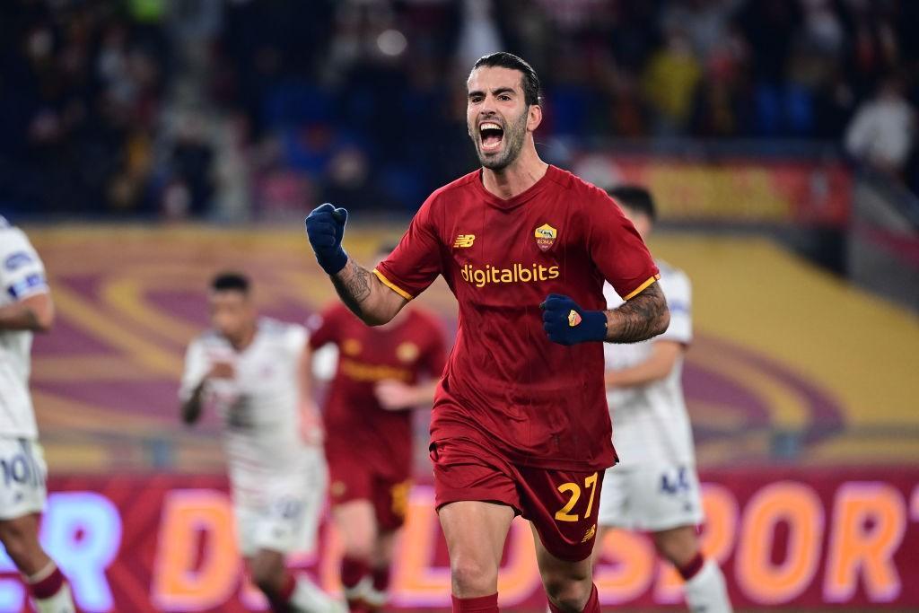 Oliveira esulta dopo il rigore al Cagliari (As Roma via Getty Images) 