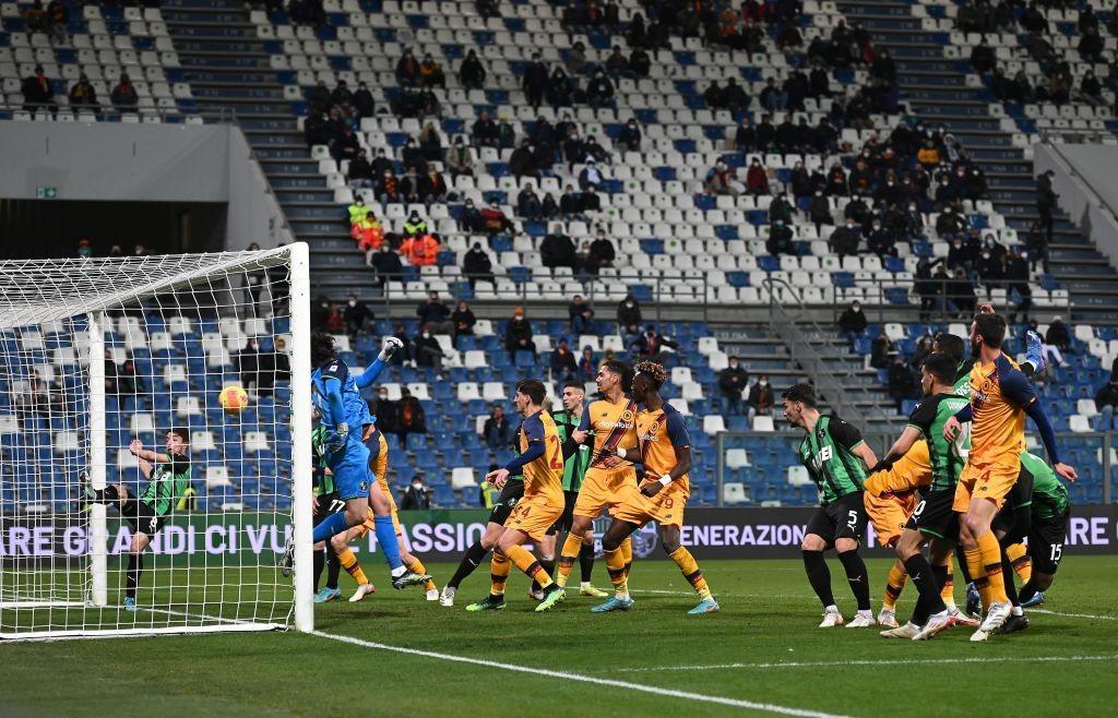 Cristante trova il gol contro il Sassuolo (As Roma via Getty Images) 