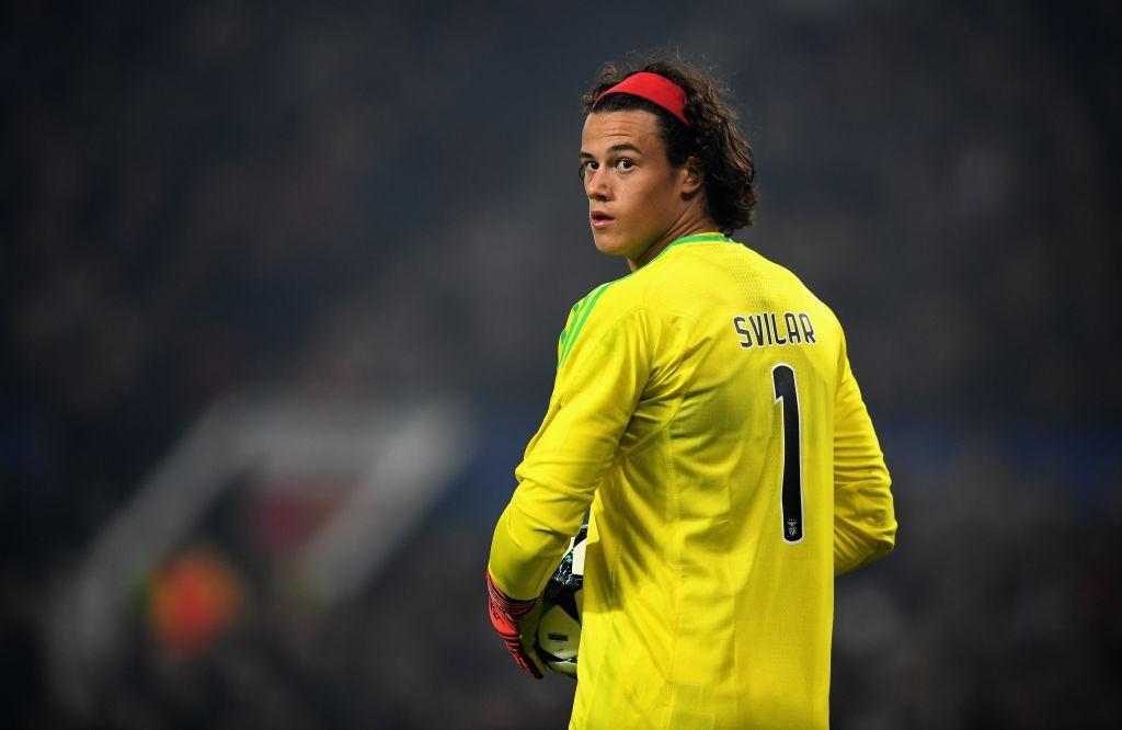 Svilar in campo col Benfica (Getty Images)