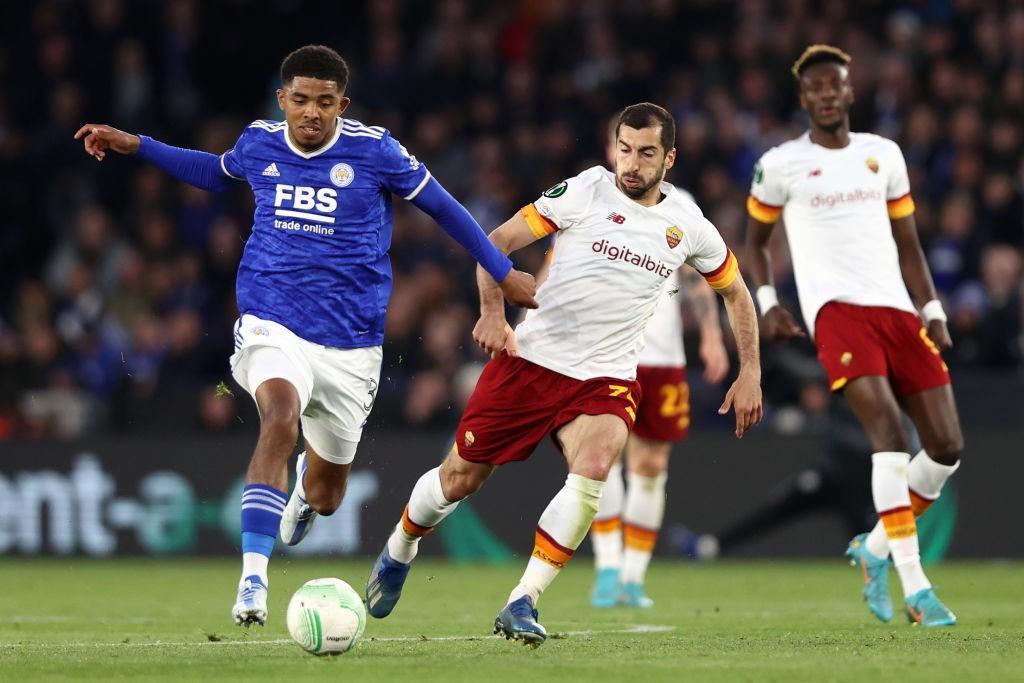 Ademola Lookman durante il match fra Leicester e Roma (Getty Images) 