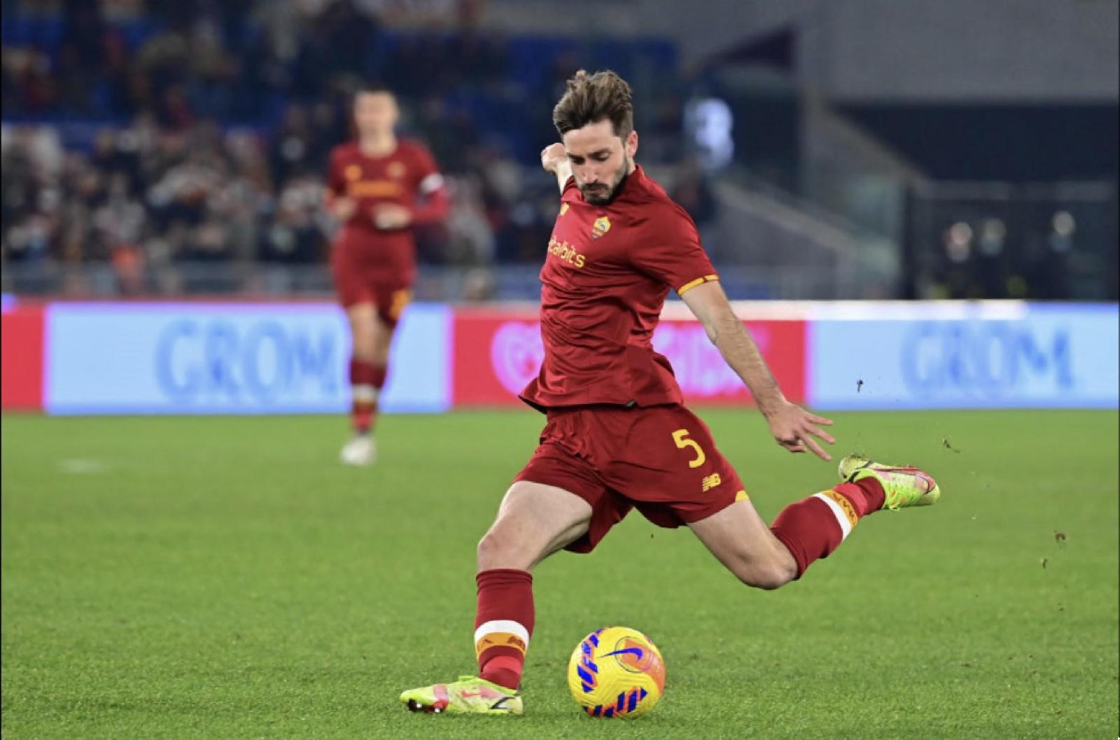 Matias Viña in azione con la maglia della Roma (As Roma via Getty Images)