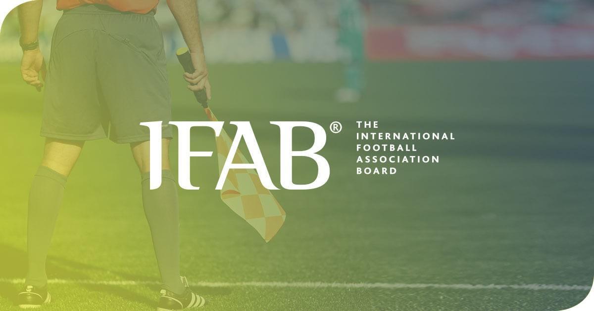 IFAB, cambiano le regole sulla barriera e sul rinvio dal fondo