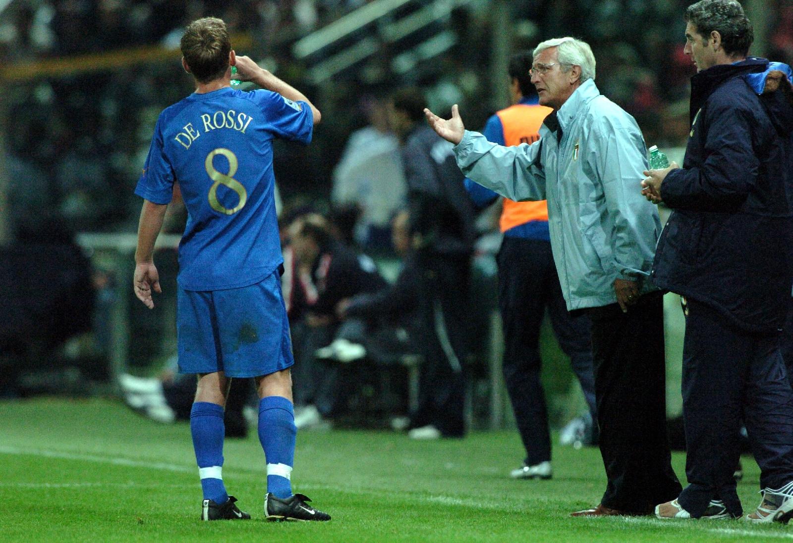 De Rossi e Lippi in Nazionale nel 2004, di LaPresse