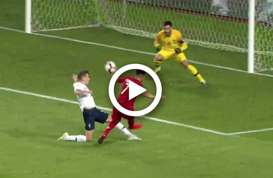 VIDEO - Turchia-Francia, Cengiz Ünder segna il 2-0 a Lloris