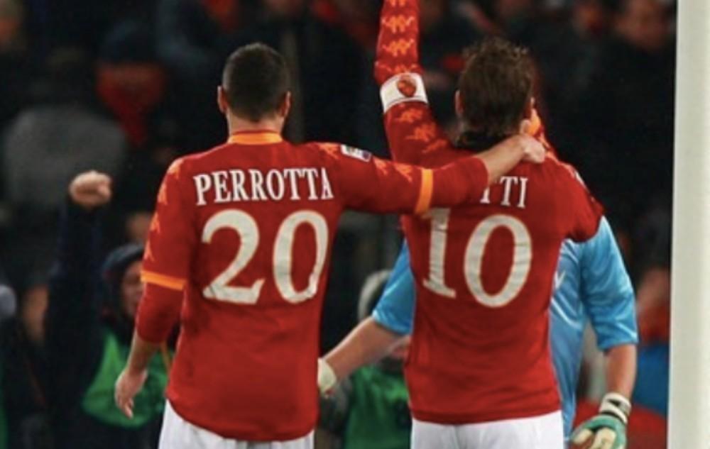 FOTO - Addio Totti, Perrotta: 