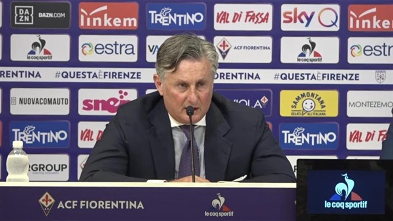 Daniele Pradè nella conferenza stampa di presentazione alla Fiorentina 