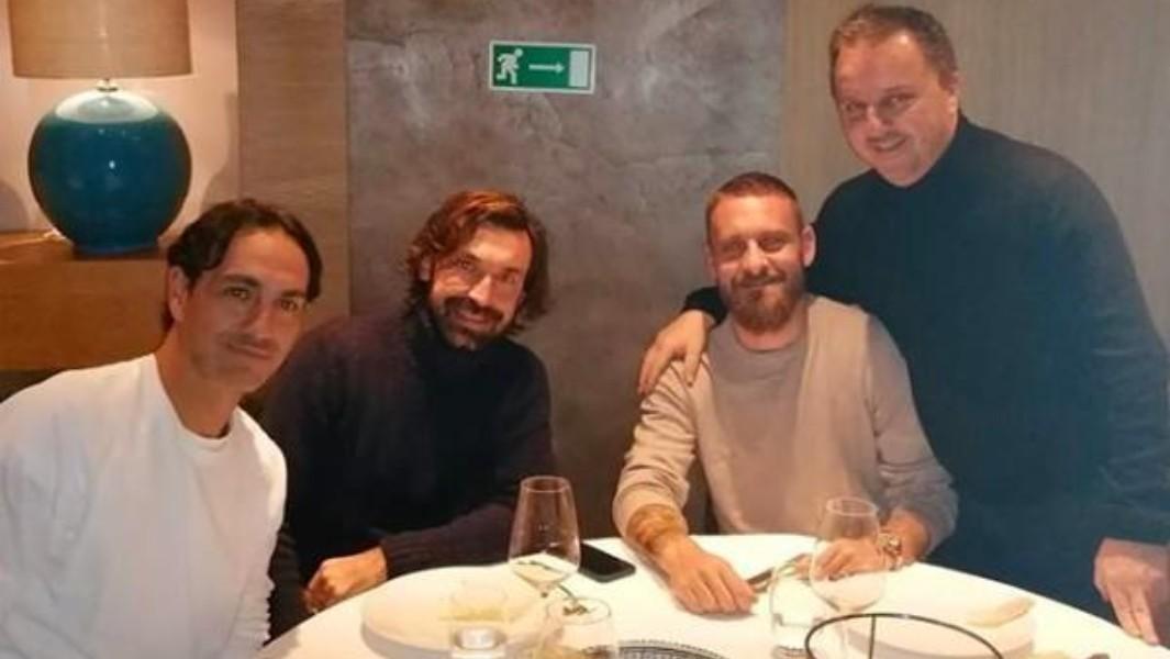 FOTO - De Rossi, cena da campioni del mondo con Pirlo e Nesta
