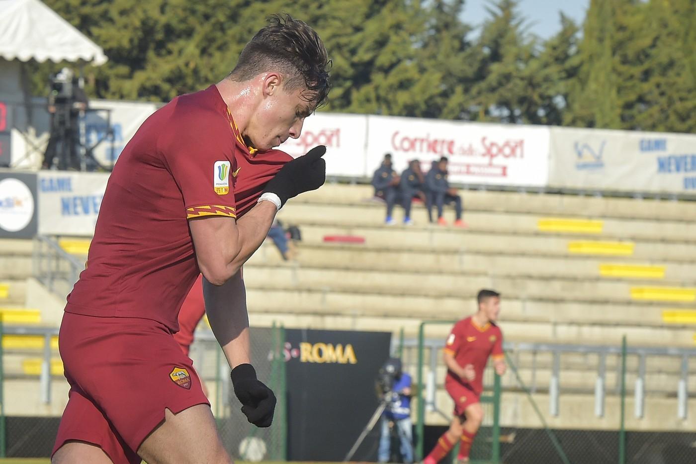 Calafiori esulta dopo il gol dell'1-0 contro il Pescara, di LaPresse
