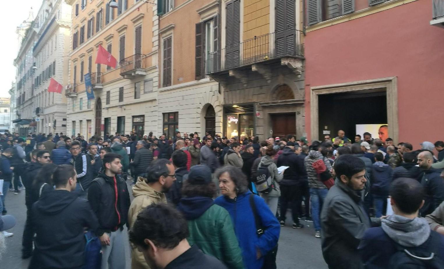 Liverpool-Roma, prelazione fase 1: staccati solo 50 tagliandi a Via del Corso