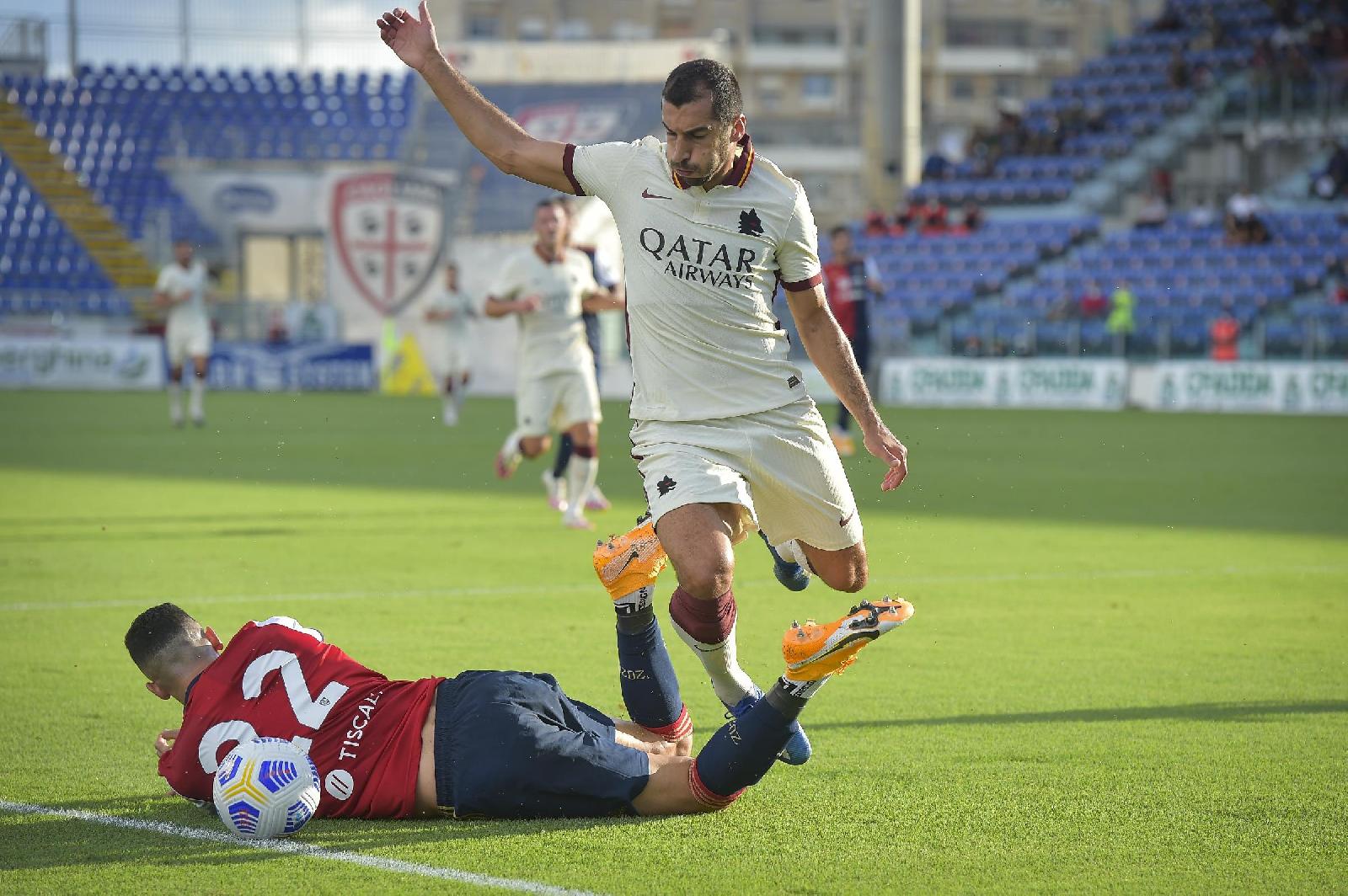 Cagliari Roma 2 2 Under E Mkhitaryan Rimontano I Rossoblu