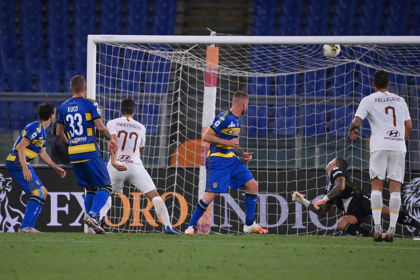 Mkhitaryan segna l'1-1 durante Roma-Parma dello scorso 8 luglio ©LaPresse