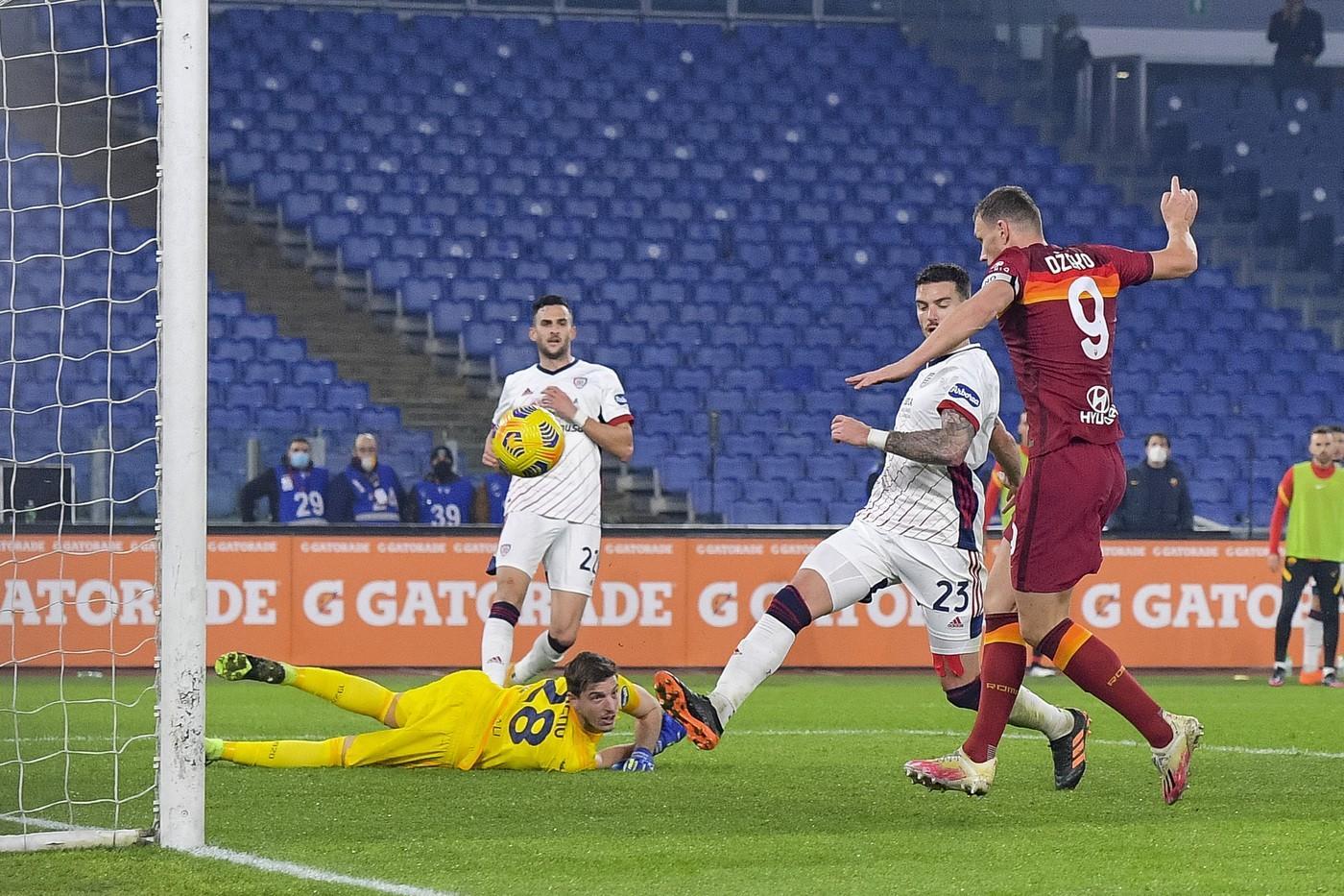 Il gol numero 113 di Edin Dzeko con la maglia della Roma ©LaPresse