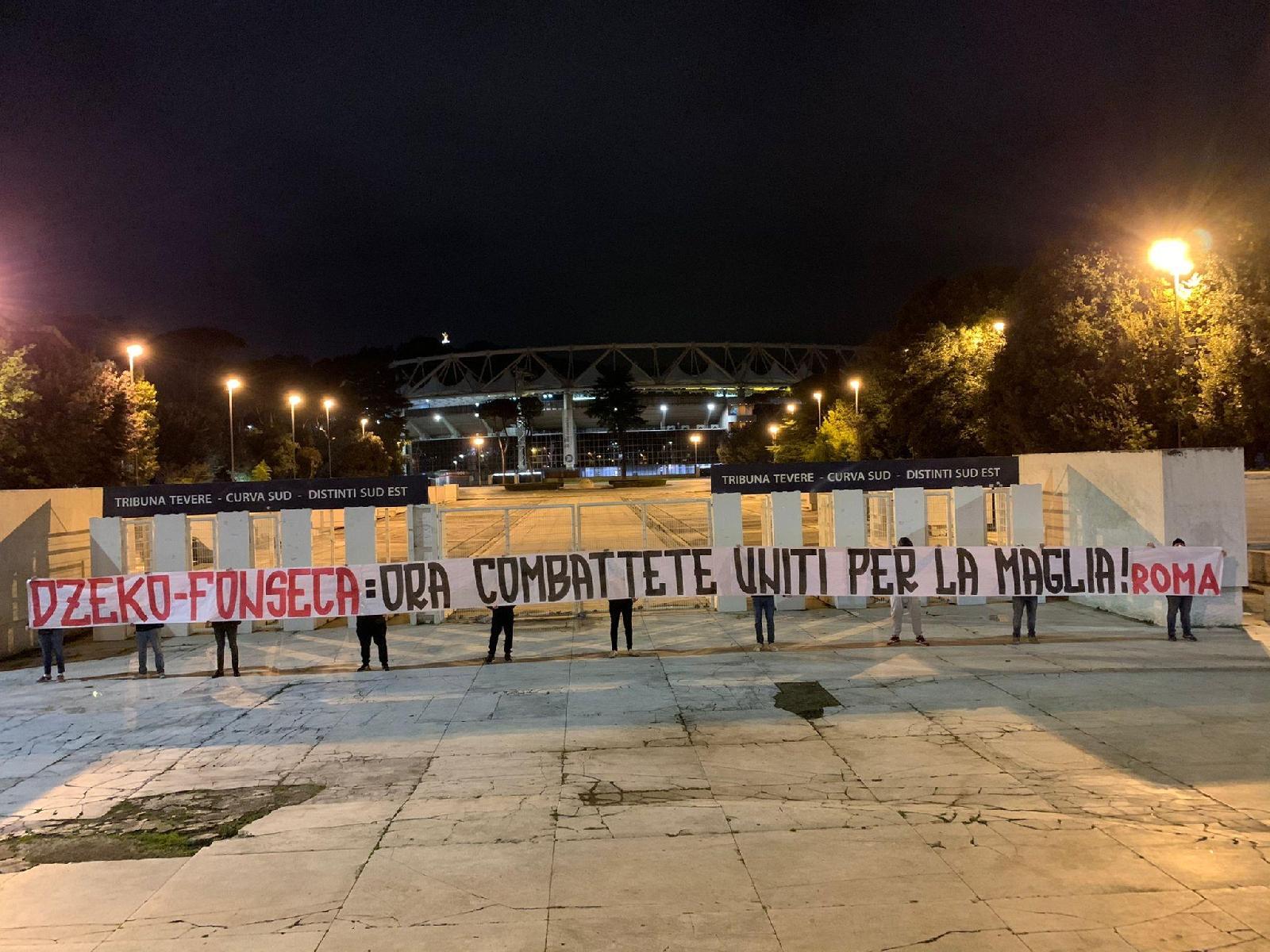 FOTO - L'appello dei tifosi a Dzeko e Fonseca: "Ora ...