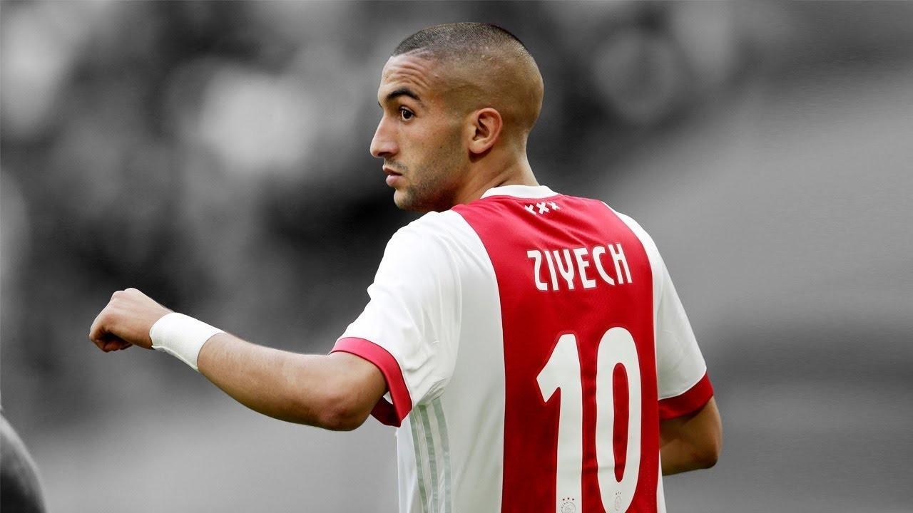 FOTO - L'Ajax toglie la maglia numero 10 ad Hakim Ziyech