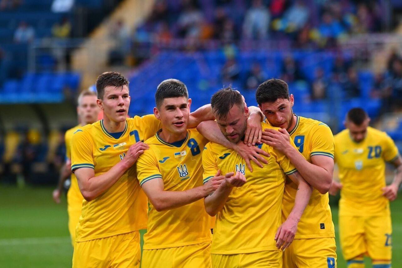 Euro 2020, l'Ucraina dovrà cambiare la maglia: ecco perché