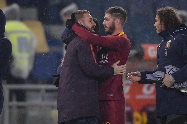 De Rossi con Santon ©LaPresse