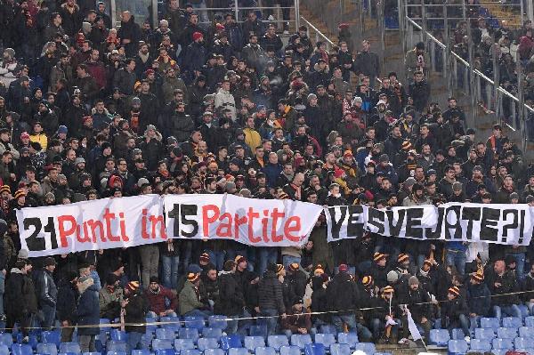 La protesta dei tifosi ©LaPresse