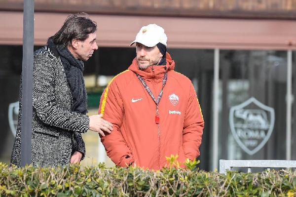 Carmine Gautieri a colloquio con mister Di Francesco ©LaPresse