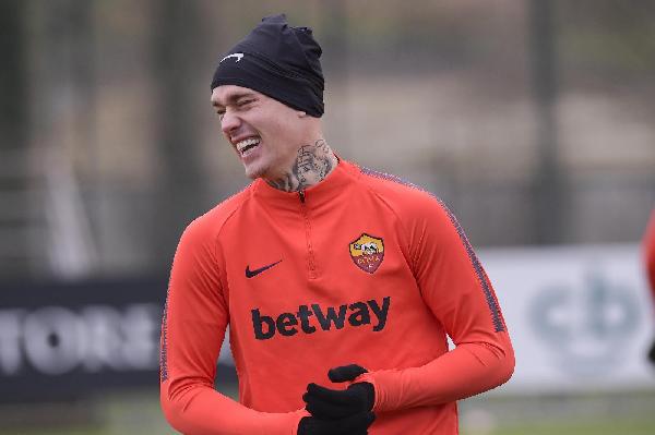 Il sorriso di Karsdorp ©LaPresse