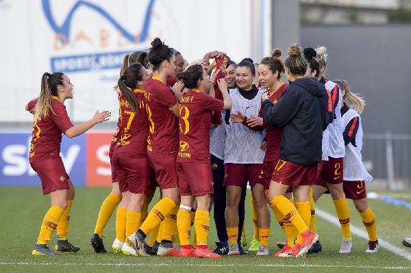 FOTO - I gol e le dediche importanti: la vittoria della Roma Femminile ©LaPresse
