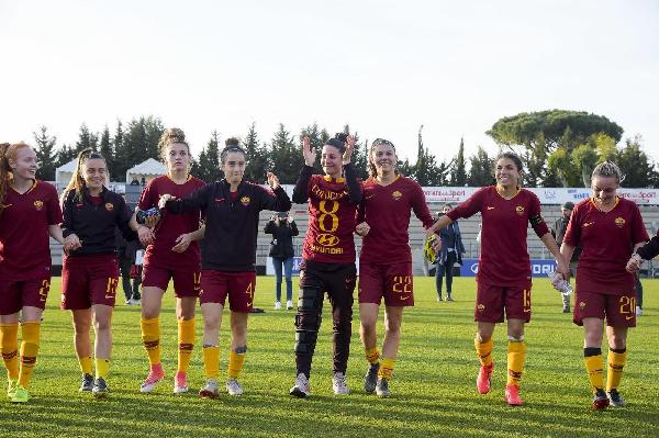 FOTO - I gol e le dediche importanti: la vittoria della Roma Femminile ©LaPresse