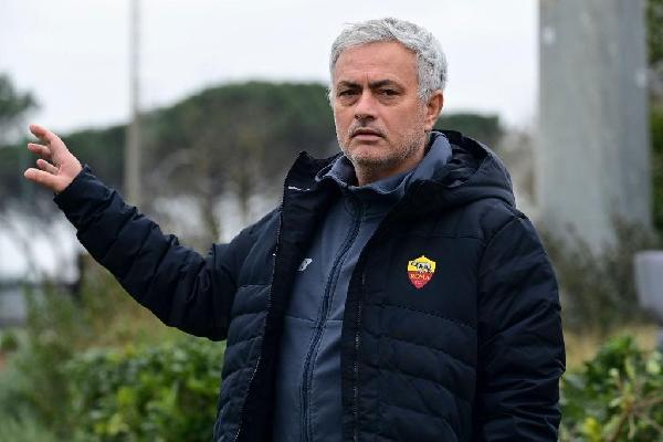 Le ultime in vista di Roma-Lecce: Mourinho ha scelta, ma fa poco turnover
