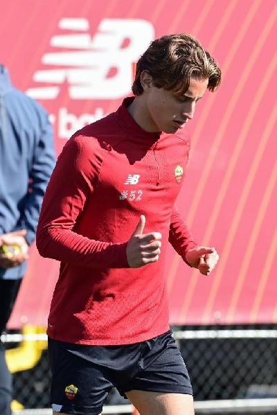 Bove (As Roma via Getty Images)